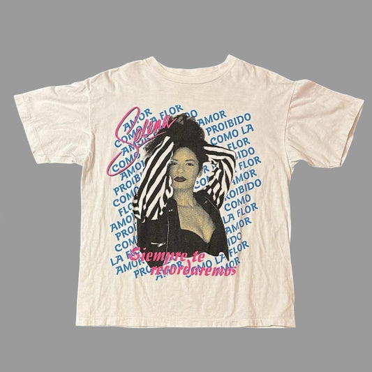 Selena Tee